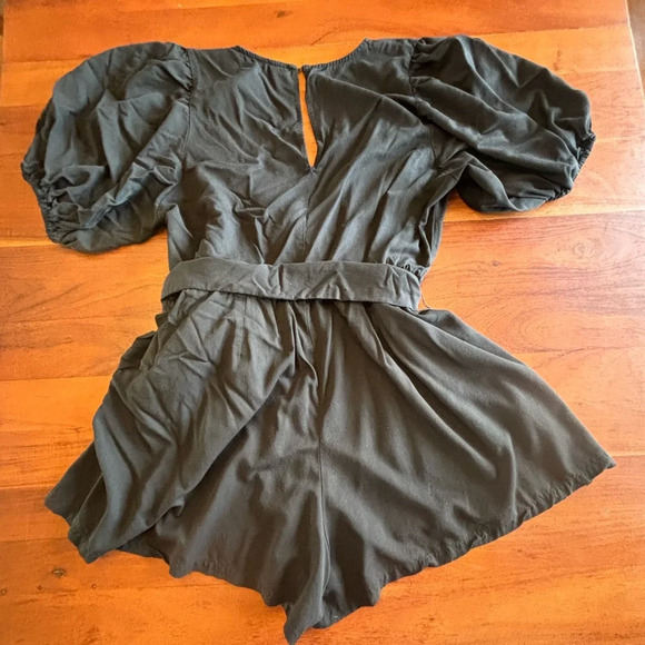 ELOQUII Romper - Picture 3 of 10